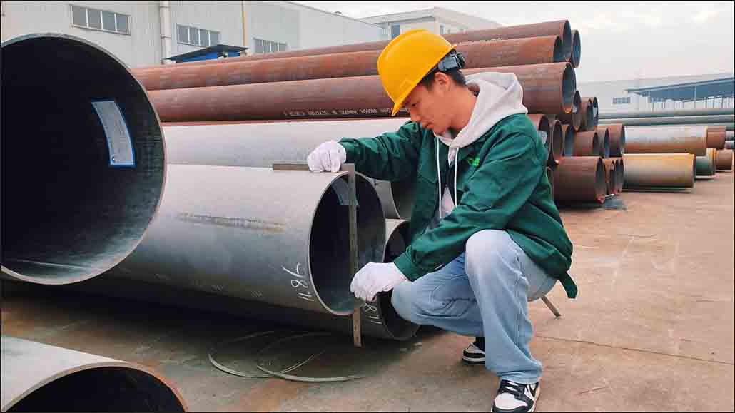 compressed natural gas storage tank